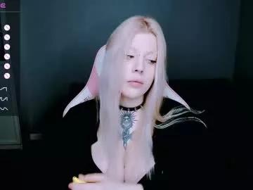 succubus_leslie from Chaturbate