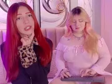 Discover our girls online shows and discover the company of countless livestreamers, with stunning shapes, sex toys and more.