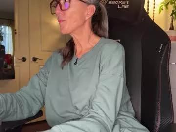 sunniedayz from Chaturbate
