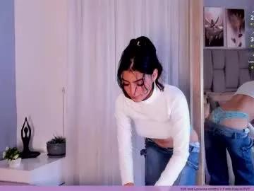 Discover our girls online shows and discover the company of countless livestreamers, with stunning shapes, sex toys and more.