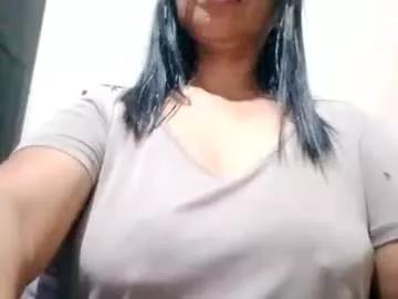 suzzie_hot from Chaturbate