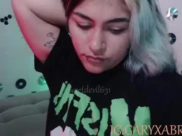 sweetdevil631 from Chaturbate