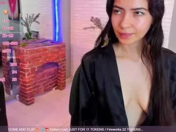 sweetieandjuiicy from Chaturbate