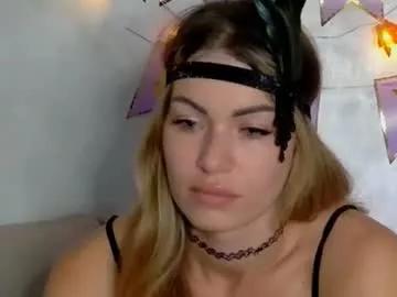 sweetiedarlingxoxox from Chaturbate