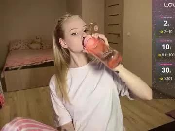 sweetielis from Chaturbate