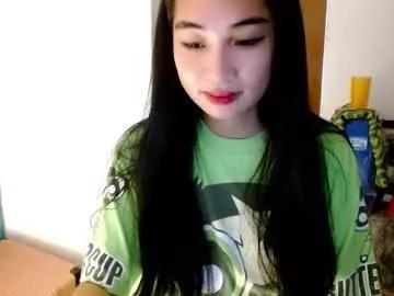 sweetlilly_18 from Chaturbate