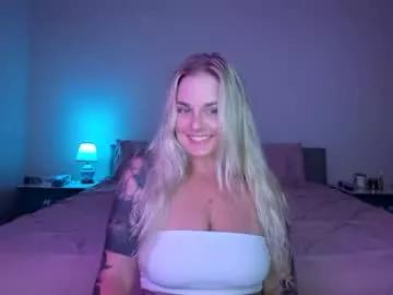 sweetlittleannie from Chaturbate