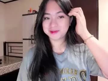 sweetlovepinay04 from Chaturbate