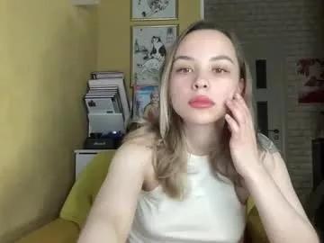 sweetraspberrytina from Chaturbate