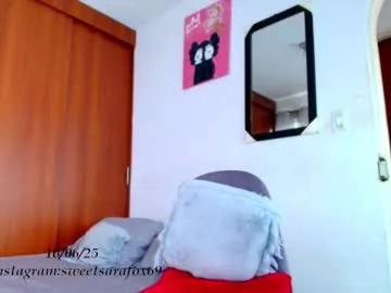 sweetsarafoxxx from Chaturbate