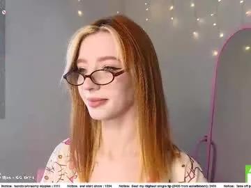 Discover our girls online shows and discover the company of countless livestreamers, with stunning shapes, sex toys and more.
