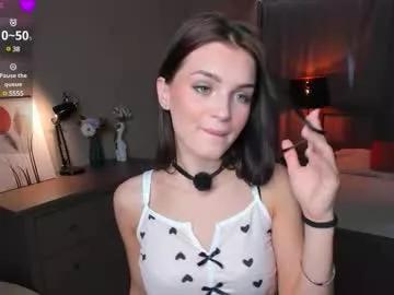 synne_glows from Chaturbate