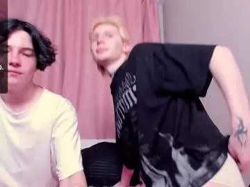 T3r1yak1_family webcams show profile image 