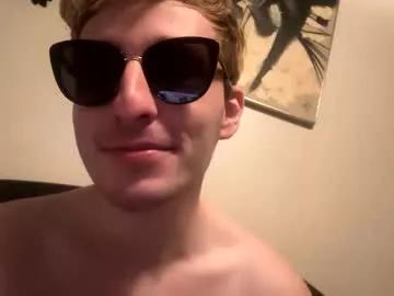 Tallhandsomehung69 webcams show profile image 