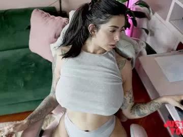 tattoo_ninja_kitty from Chaturbate