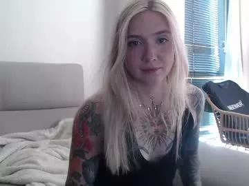 tattoobbgirl from Chaturbate