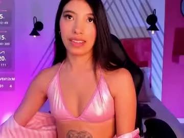 tiffany_low from Chaturbate