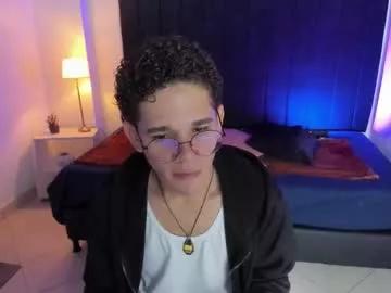 tommy_tucker10 from Chaturbate