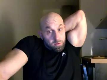 tommyx01 from Chaturbate