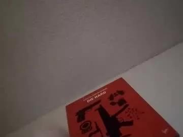 tomthebomb347 from Chaturbate