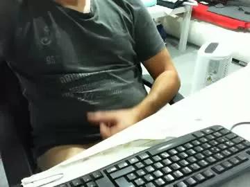 tomtom02029 from Chaturbate