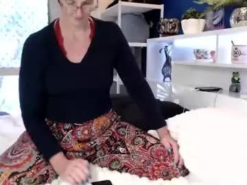 total_aussie_milfs from Chaturbate