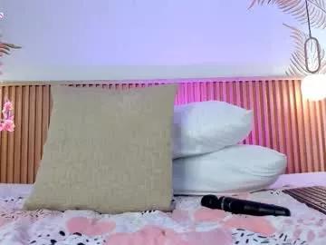 valleriie_ from Chaturbate