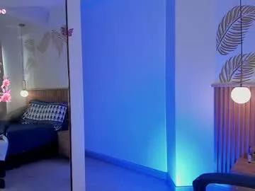 valleriie_ from Chaturbate