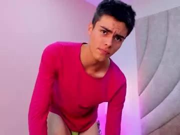 velvet_fenti from Chaturbate