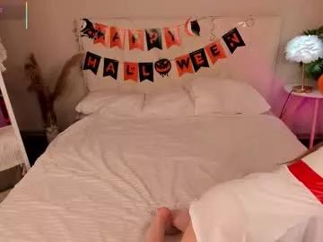 velvetwhisperss from Chaturbate