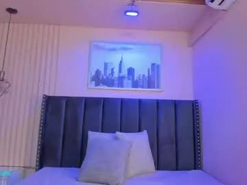 viiolett_lee from Chaturbate