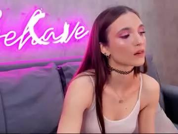 virdjinia_green from Chaturbate is Freechat