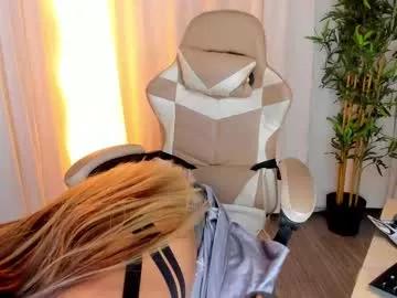 vitta_alfayed from Chaturbate