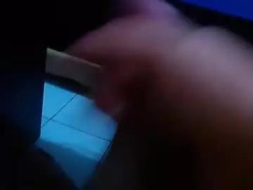 wellingtont from Chaturbate