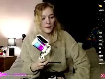xelliee_rosex from Chaturbate