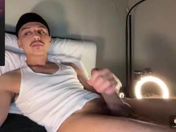 xmomentumx from Chaturbate