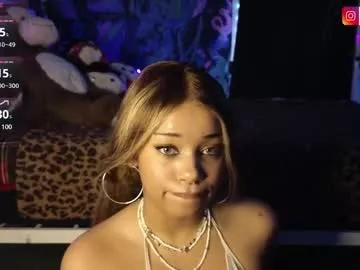 xoxokaylaa from Chaturbate