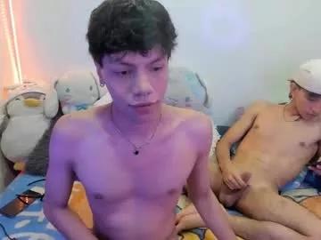 xxherozxx from Chaturbate