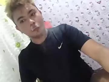 xxhotloyd_cummerx from Chaturbate