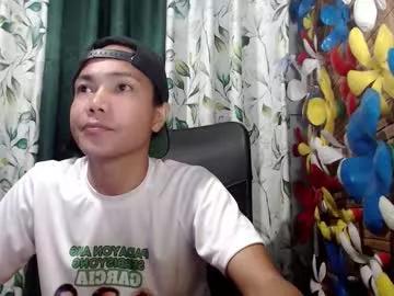xxskinny_alonzoxx from Chaturbate