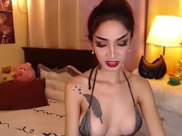 xxxqueenoftransxxx from Chaturbate