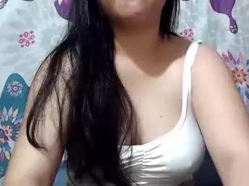 xxyummiee_69xx from Chaturbate