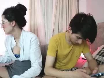 yellowpokemon from Chaturbate