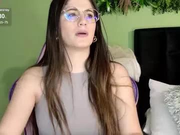 yenn_claros from Chaturbate