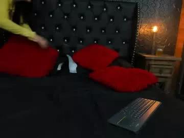 yiyisandoval from Chaturbate