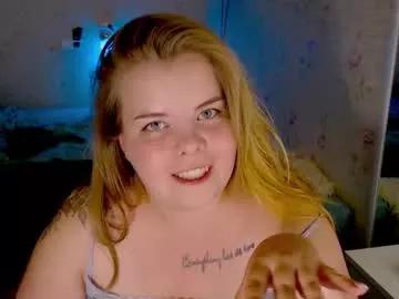 yumm_lolly from Chaturbate
