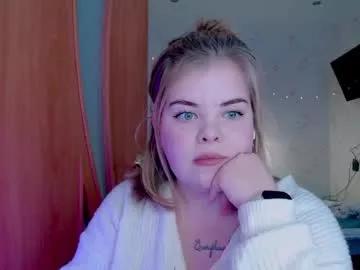 yumm_lolly from Chaturbate