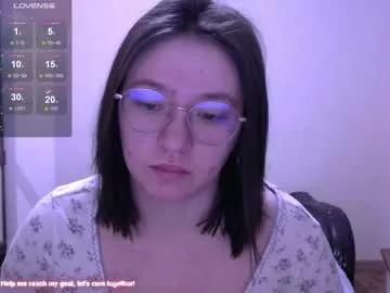 zara_golden from Chaturbate