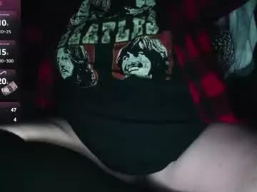 zeemomdalorian from Chaturbate