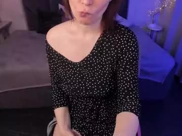 zoeeast from Chaturbate